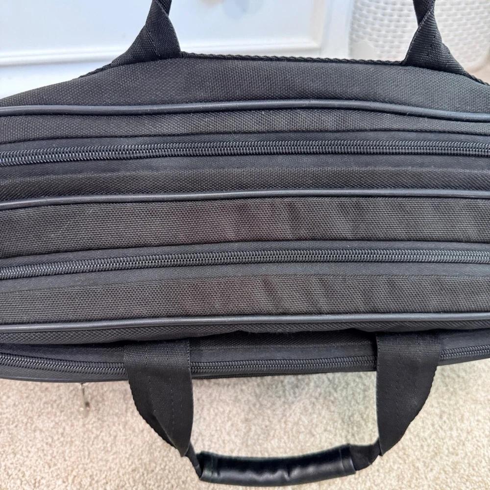 Wenger Laptop Briefcase Mens OS Black Multi-Compartment Padded Messenger Bag